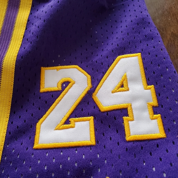 Kobe Bryant - Picture 4 of 8
